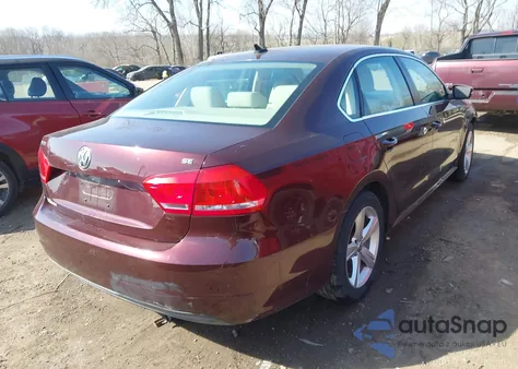 2012 Volkswagen Passat 2.5L Se из США, поврежденный, VIN 1VWBH7A30CC076885